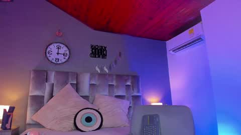  Alaia  online show from 01/21/25, 02:37