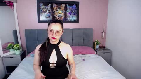 Alaiia    online show from 12/04/25, 02:32