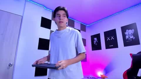 Alan Boy online show from 03/26/26, 01:11