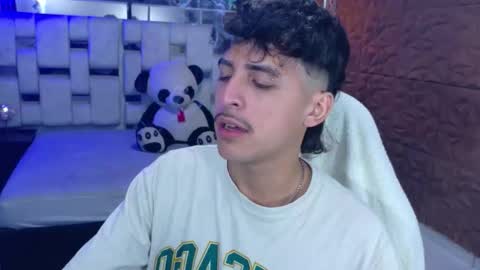 Snapshot of alan_del_reyy chatting on 01/10/26, 05:53 alan del reyy online show from 01/10/26, 05:53