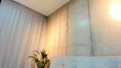 Snapshot of alan_greek_1 chatting on 02/14/25, 09:56 Alan greek online show from 02/14/25, 09:56