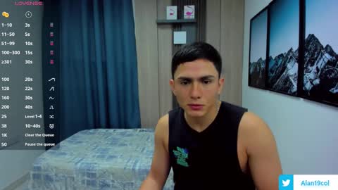 Alan  Kevin can we reach 100 thumbs up please guys  online show from 03/08/25, 11:37