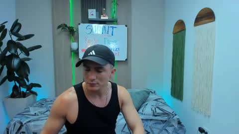 Snapshot of alan_nd_kevin chatting on 06/26/26, 07:18 Alan Kevin can we reach 100 thumbs up please guys online show from 06/26/26, 07:18
