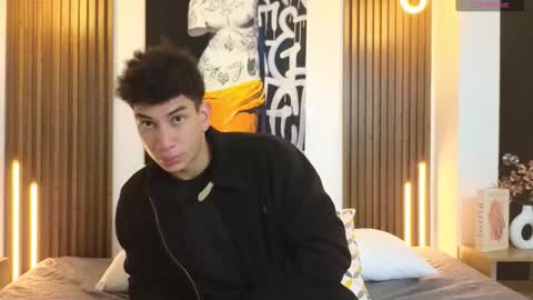 Snapshot of alan_return chatting on 01/14/26, 12:55 ALAN online show from 01/14/26, 12:55