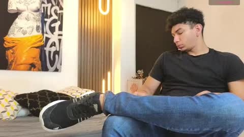 Snapshot of alan_return chatting on 01/15/26, 01:16 ALAN online show from 01/15/26, 01:16