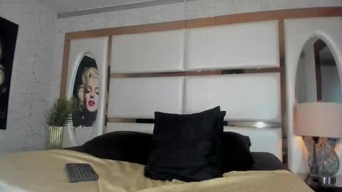 ---Alan--- online show from 12/05/25, 05:27