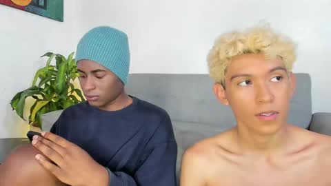 Alan and Criss - WE JUST FRIENDS WITH BENEFITS BOTH VERS online show from 12/06/24, 09:46