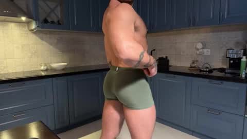 Snapshot of alan_week chatting on 12/18/25, 12:06 alan_week online show from 12/18/25, 12:06