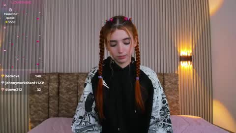 Snapshot of alana_333 chatting on 12/19/24, 03:08 A L A N A online show from 12/19/24, 03:08