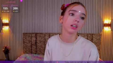 Snapshot of alana_333 chatting on 02/13/25, 03:03 A L A N A online show from 02/13/25, 03:03