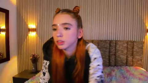 Snapshot of alana_333 chatting on 02/18/25, 03:10 A L A N A online show from 02/18/25, 03:10