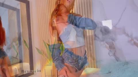 Snapshot of alana_333 chatting on 11/06/25, 11:11 A L A N A online show from 11/06/25, 11:11