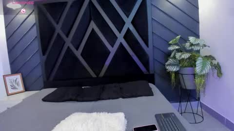 ALANA COX online show from 10/22/25, 11:37