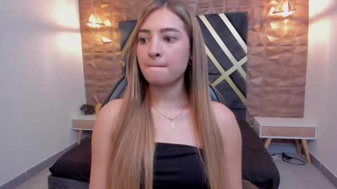 ALANA COX online show from 12/23/25, 12:30