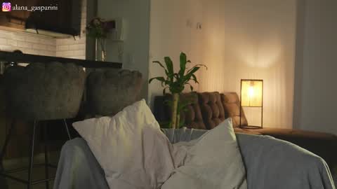 Alana Gasparini online show from 01/09/26, 01:41