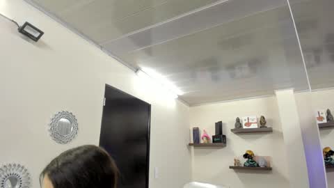 Maeve  online show from 02/05/25, 10:41