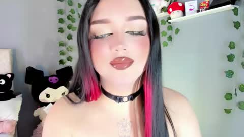 Snapshot of alana_muller_ chatting on 10/16/25, 03:40 Alana Muller online show from 10/16/25, 03:40