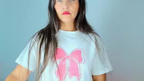 alana_pink95 online show from 03/16/26, 12:09