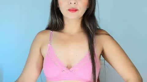 alana_pink95 online show from 03/25/26, 12:33