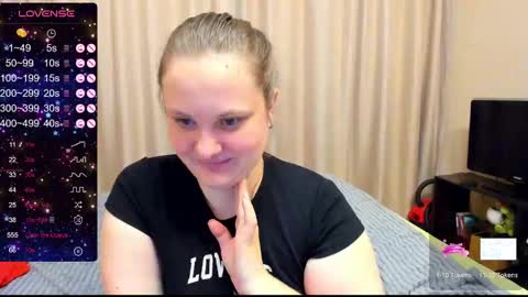 Snapshot of alanabrox chatting on 01/04/25, 03:28 Julia online show from 01/04/25, 03:28