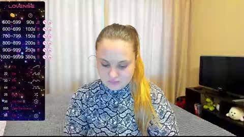 Snapshot of alanabrox chatting on 02/06/25, 09:11 Julia online show from 02/06/25, 09:11