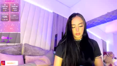 Snapshot of alanalexx chatting on 10/01/25, 04:07 Marianna online show from 10/01/25, 04:07