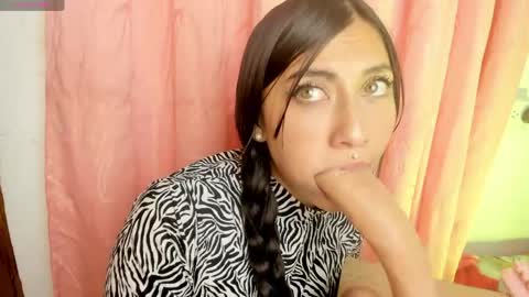 ALANA Please follow me  online show from 04/23/26, 03:41