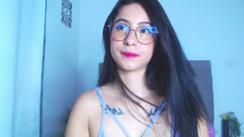 alanasaenz25 online show from 06/03/26, 03:09