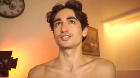 idenavarre online show from 12/28/24, 10:13