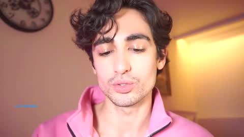 idenavarre online show from 01/21/25, 01:50