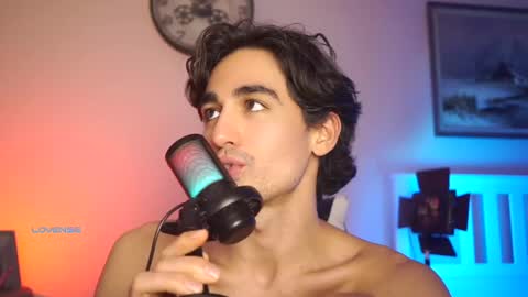 idenavarre online show from 03/01/25, 01:53