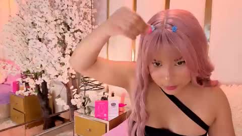     online show from 10/19/25, 12:28