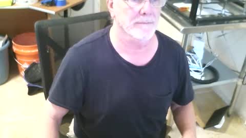 Snapshot of alanlee10allen chatting on 11/24/25, 09:03 Alanlee10allen online show from 11/24/25, 09:03