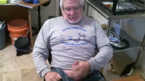 Snapshot of alanlee10allen chatting on 11/25/25, 02:39 Alanlee10allen online show from 11/25/25, 02:39