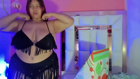 Snapshot of alanna_hot3 chatting on 05/09/26, 08:14 Ana online show from 05/09/26, 08:14