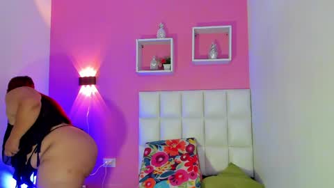 Snapshot of alanna_hot3 chatting on 05/12/26, 07:33 Ana online show from 05/12/26, 07:33