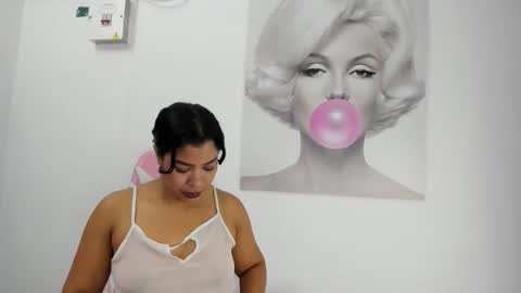 alannaht online show from 05/19/26, 01:56