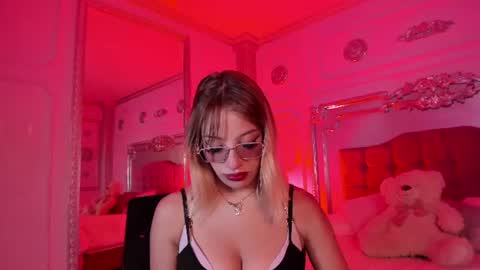 alannamilan online show from 06/29/26, 07:14