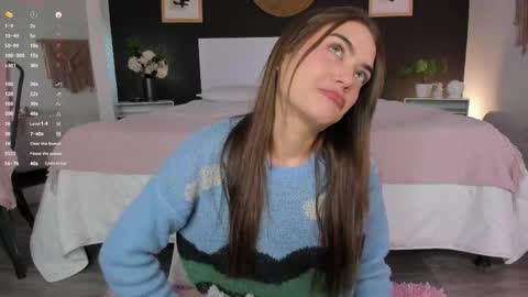 Alanna Cute Russell online show from 04/29/26, 08:26