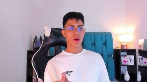 alannaughty_ online show from 02/01/25, 05:18