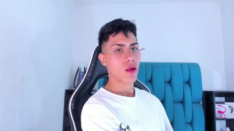 alannaughty_ online show from 02/07/25, 09:04