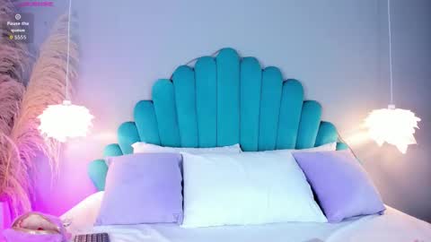 Alassia Hocthner online show from 11/20/25, 12:05