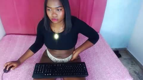 Snapshot of alaurinortizcm101 chatting on 02/15/26, 04:09 alaurinortizcm101 online show from 02/15/26, 04:09