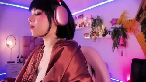 albaandthayron online show from 02/22/25, 03:14