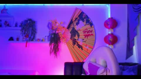 albaandthayron online show from 11/12/25, 12:05