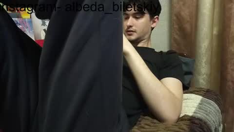 Snapshot of albeda22 chatting on 10/27/25, 05:17 Albedo online show from 10/27/25, 05:17