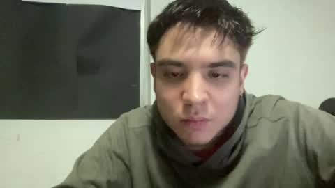 Snapshot of alber753713 chatting on 06/17/26, 05:54 alber753713 online show from 06/17/26, 05:54