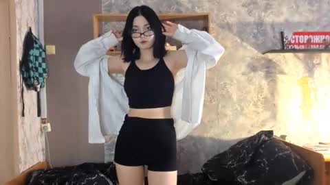 Im Katrina online show from 12/23/25, 07:17