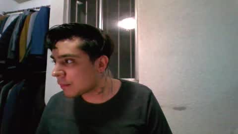 albertoarenas16 online show from 04/09/26, 06:19