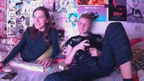Snapshot of albertpainhate chatting on 10/19/25, 08:20 Albert You can ------------ support me at online show from 10/19/25, 08:20